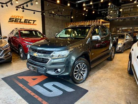 CHEVROLET S10 2.8 HIGH COUNTRY 4X4 CD 16V TURBO DIESEL 4P AUTOMÁTICO CHEVROLET S10 2.8 HIGH COUNTRY 4X4 CD 16V TURBO DIESEL 4P AUTOMÁTICO